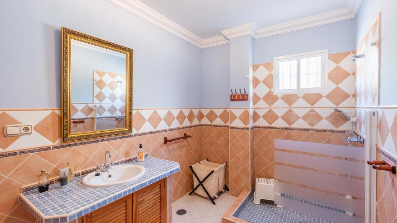 Villa El Cerrillo Malaga - Churriana By Ruralidays Buitenkant foto
